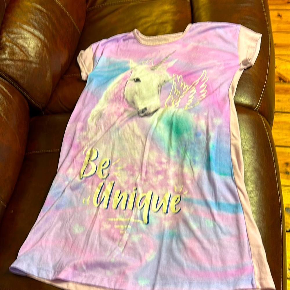 Pajama gown unicorn girls 14-16 xl 🦄